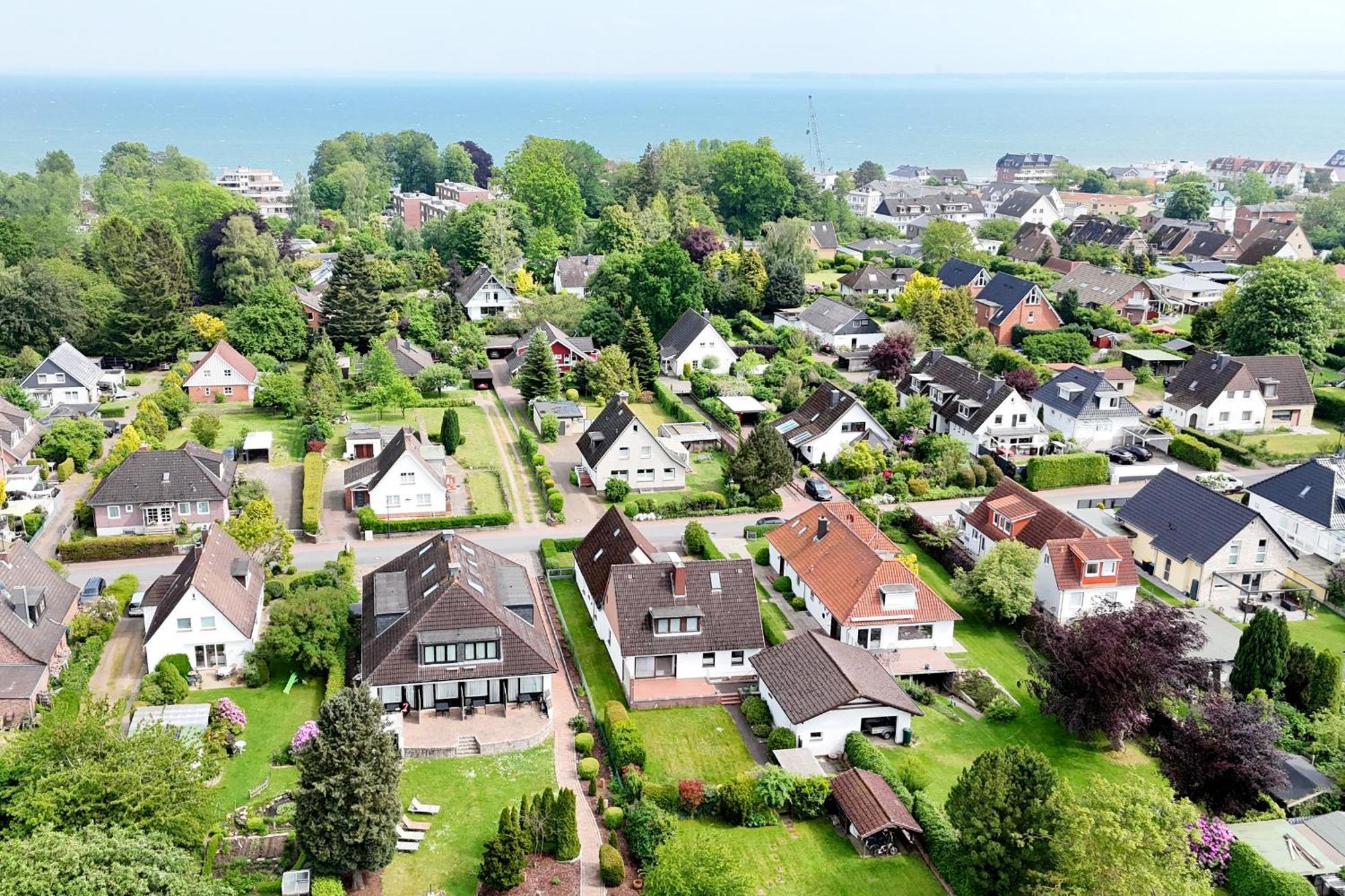 Gemuetliche & Moderne Ferienwohnung - Nur 7 Gehminuten Vom Strand Entfernt, Inklusive Parkplatz Und Gartenzugang Scharbeutz Exterior foto