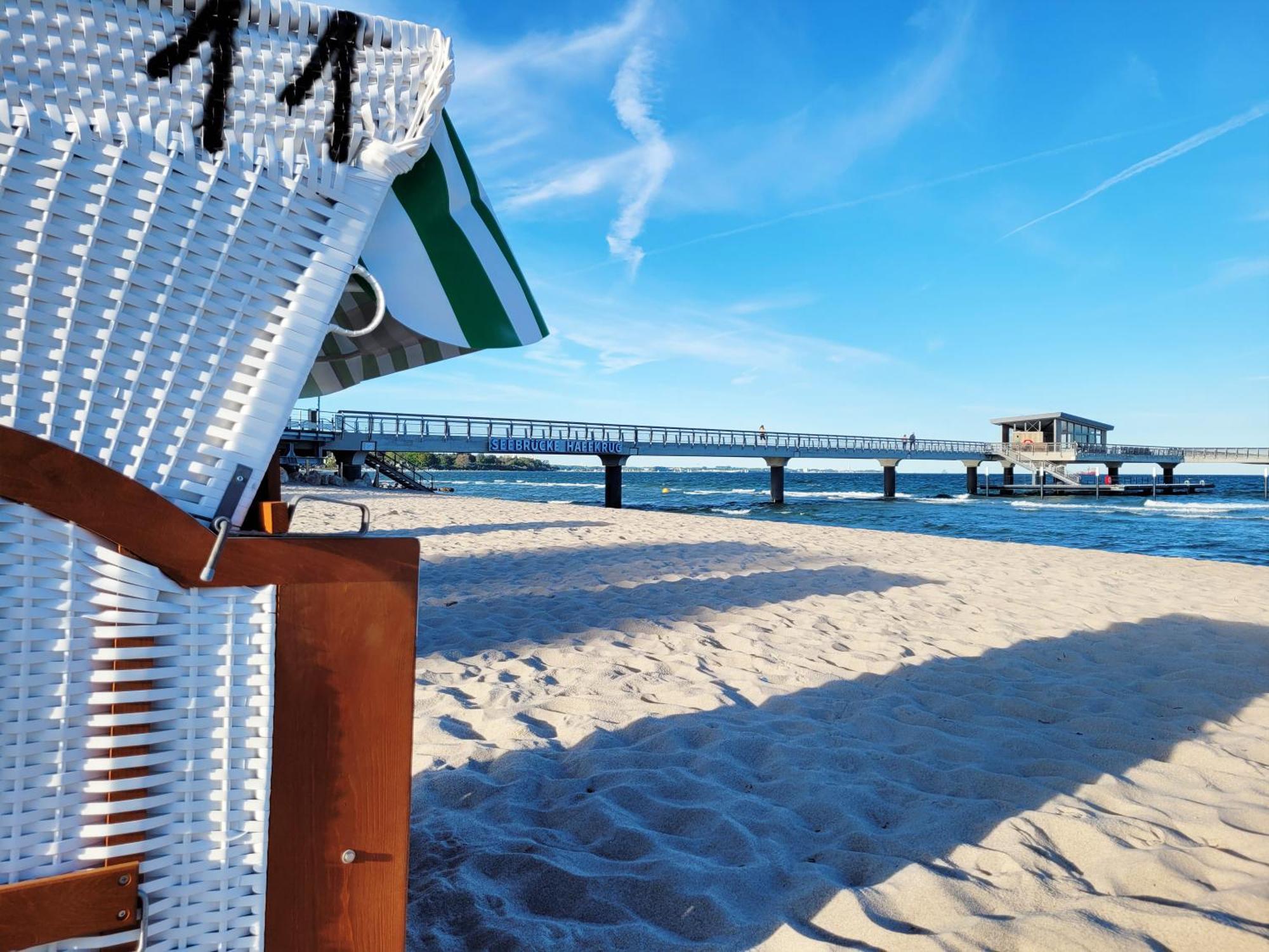 Gemuetliche & Moderne Ferienwohnung - Nur 7 Gehminuten Vom Strand Entfernt, Inklusive Parkplatz Und Gartenzugang Scharbeutz Exterior foto